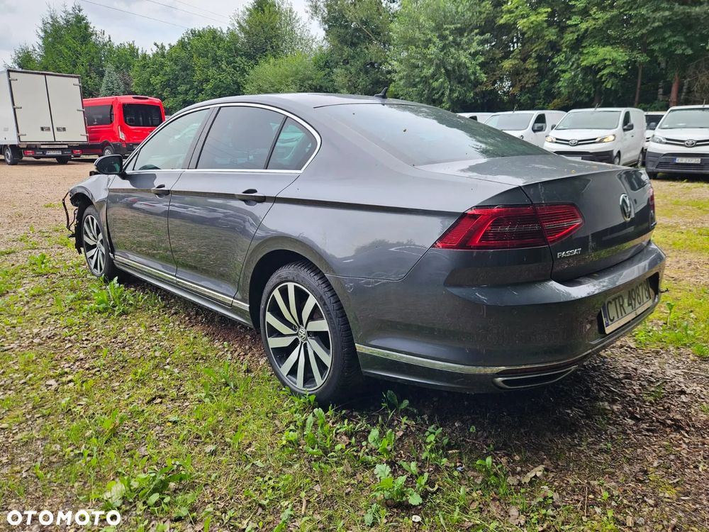 Volkswagen Passat 1.8 TSI BMT Highline DSG - 2