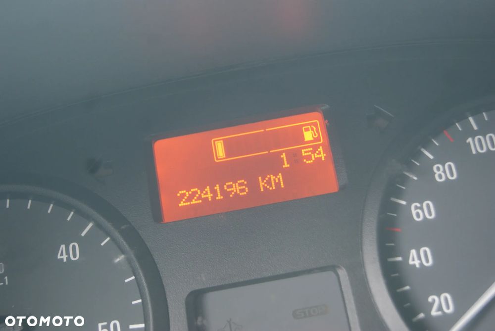 Opel Vivaro - 31