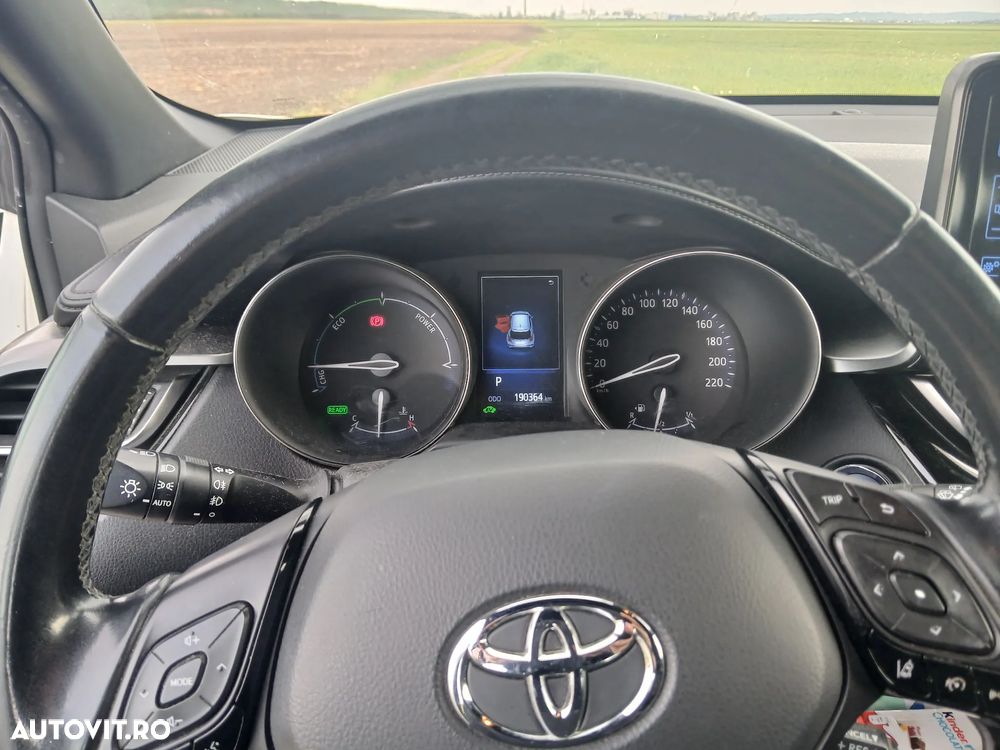 Toyota C-HR 1.8 HSD 4x2 CVT C-ult LED - 9
