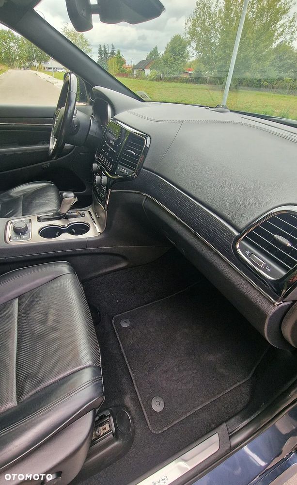 Jeep Grand Cherokee 3.6 V6 Overland Summit - 30