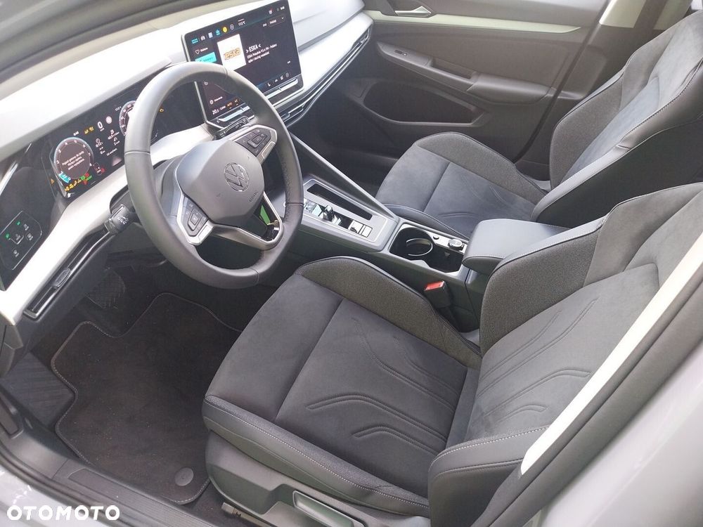 Volkswagen Golf - 11