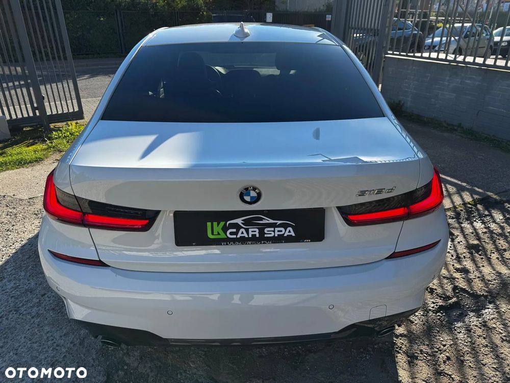 BMW Seria 3 318d M Sport - 14