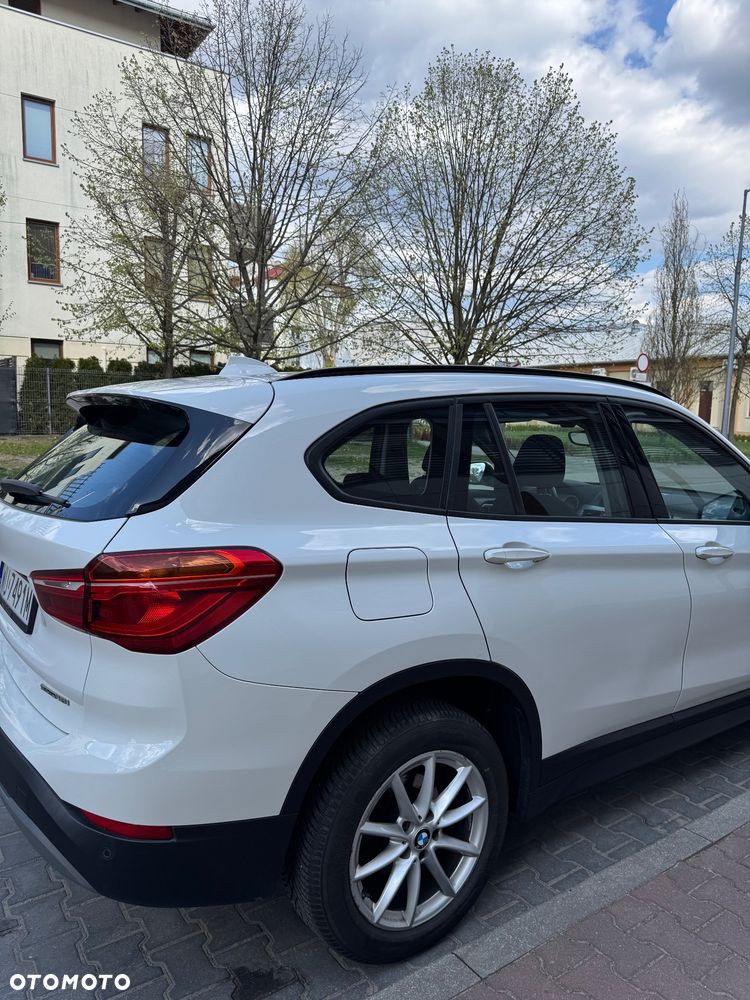 BMW X1 sDrive18i - 6