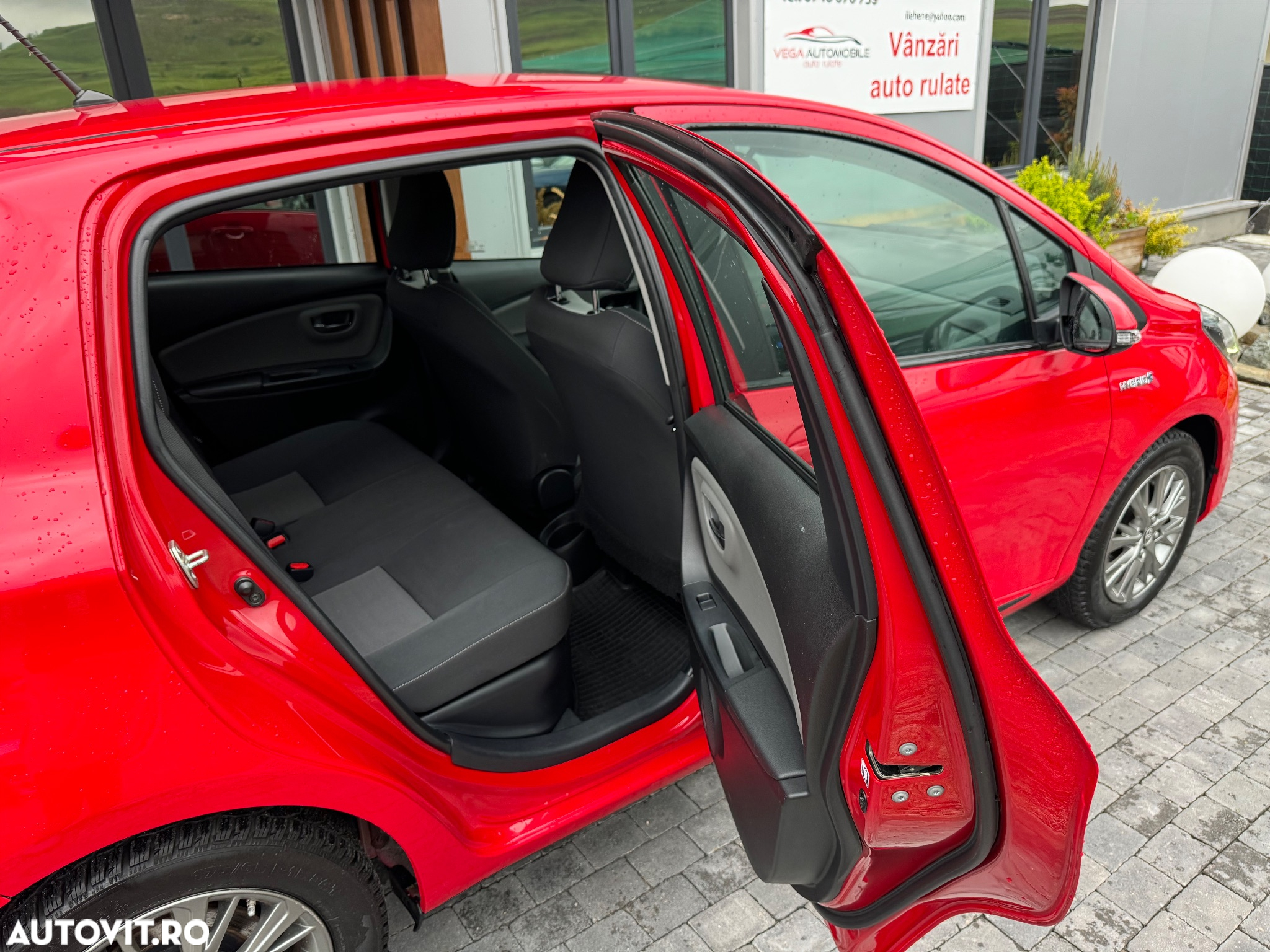 Toyota Yaris 1.5 VVT-i HSD Terra - 11