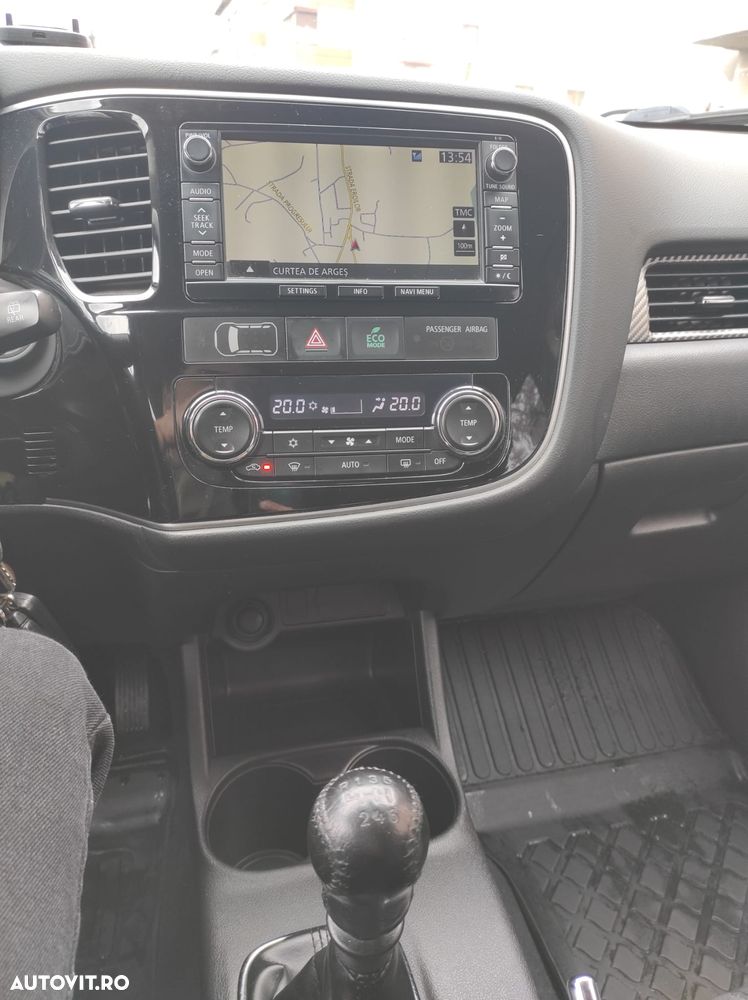 Mitsubishi Outlander 2.2 DI-D 2WD Invite - 10