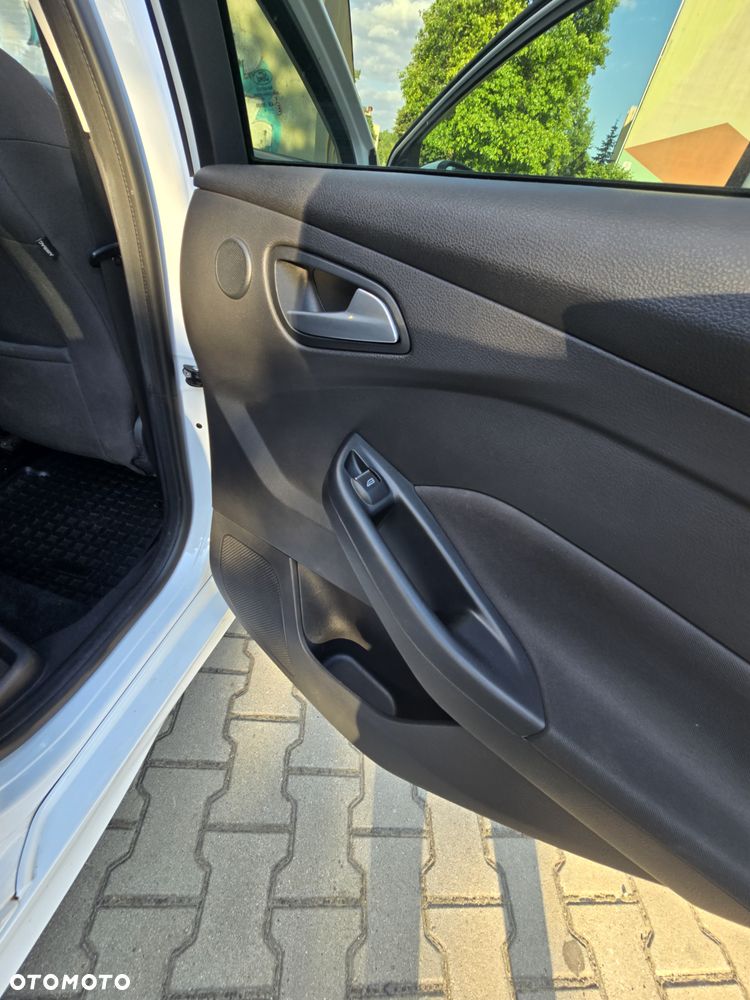 Ford Focus 1.6 EcoBoost Gold X (Trend) - 15