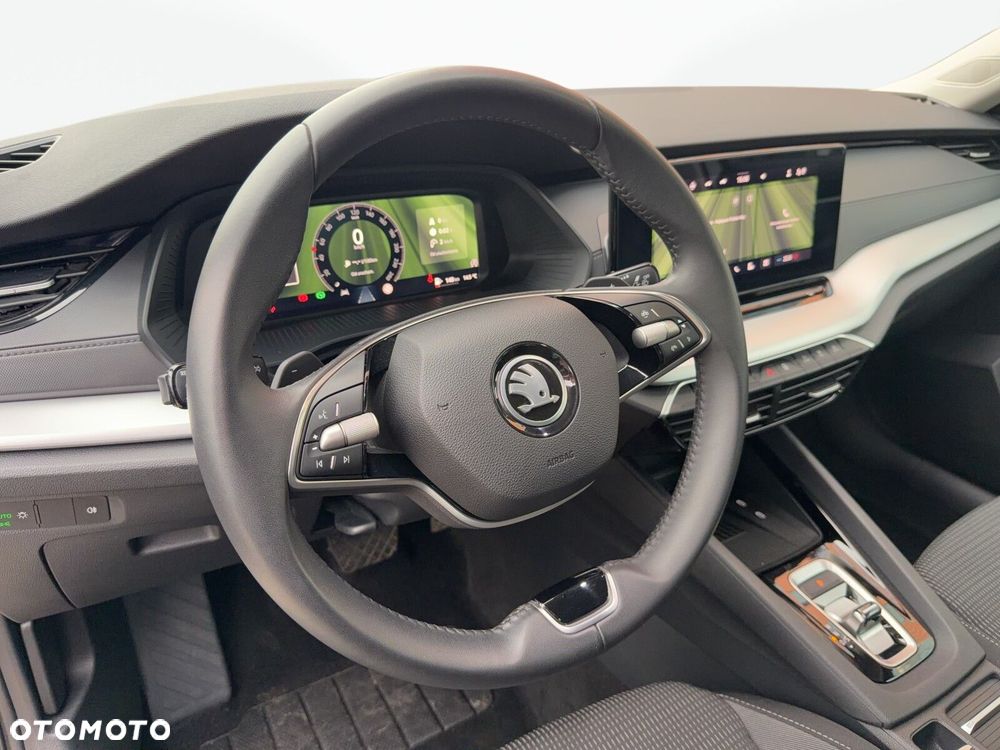 Skoda Octavia 2.0 TDI Selection DSG - 11
