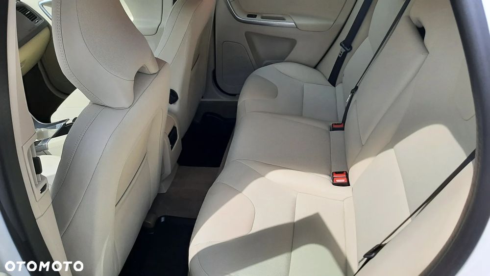 Volvo XC 60 - 13