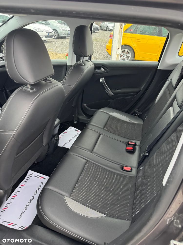Peugeot 2008 120 VTI Automatik Active - 6