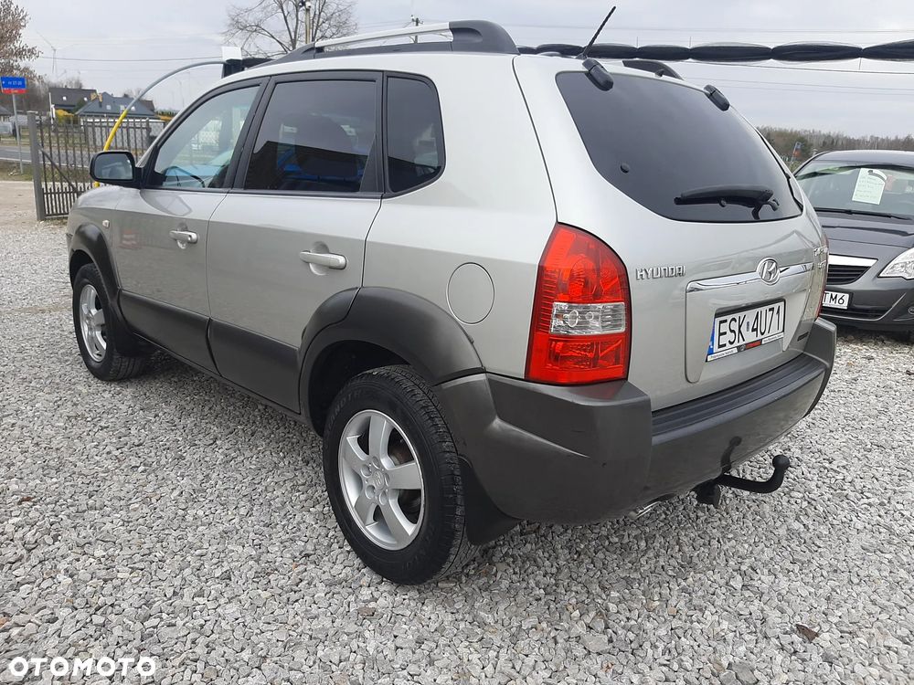 Hyundai Tucson 2.0 CRDi VGT 2WD GLS - 2