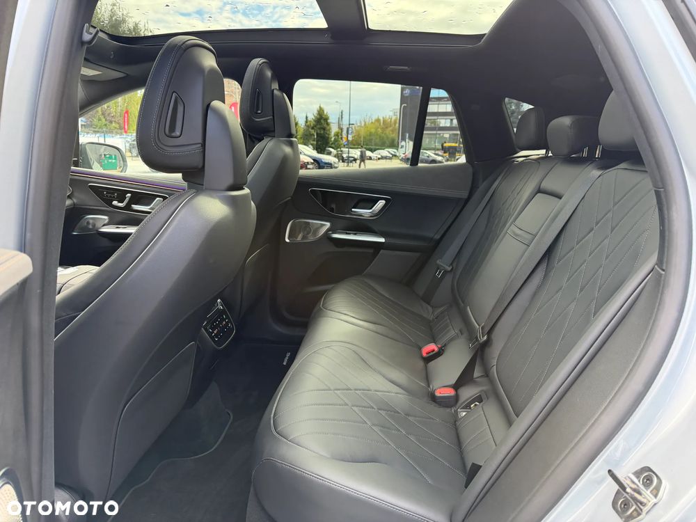Mercedes-Benz EQE 500 90.5kWh 4-Matic AMG Line - 11