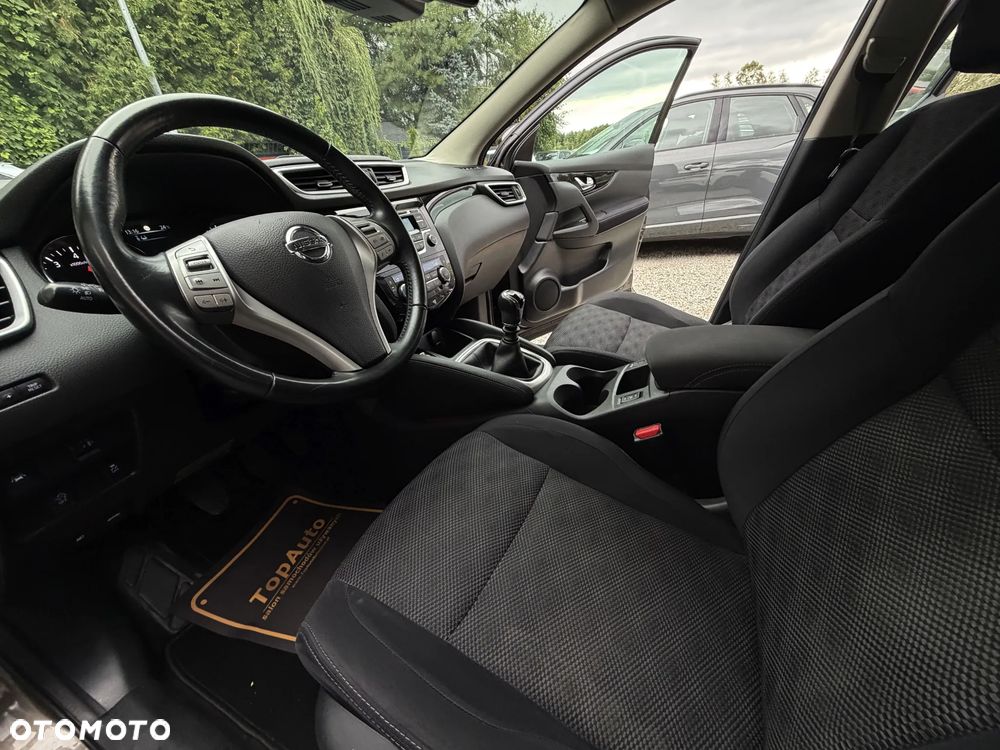 Nissan Qashqai 1.2 DIG-T N-Connecta EU6 - 18