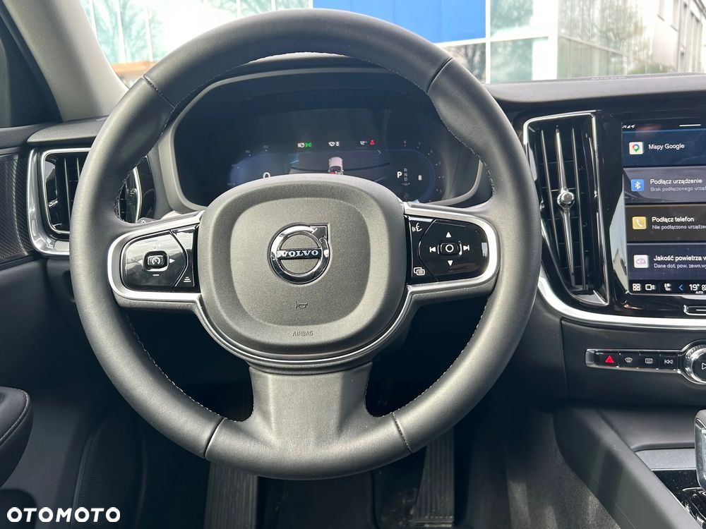 Volvo V60 B4 B Plus Dark - 28
