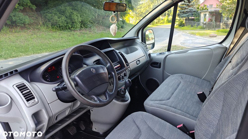 Renault Trafic - 17