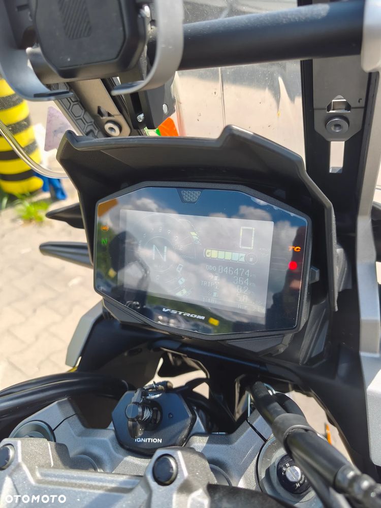Suzuki V-STROM - 6
