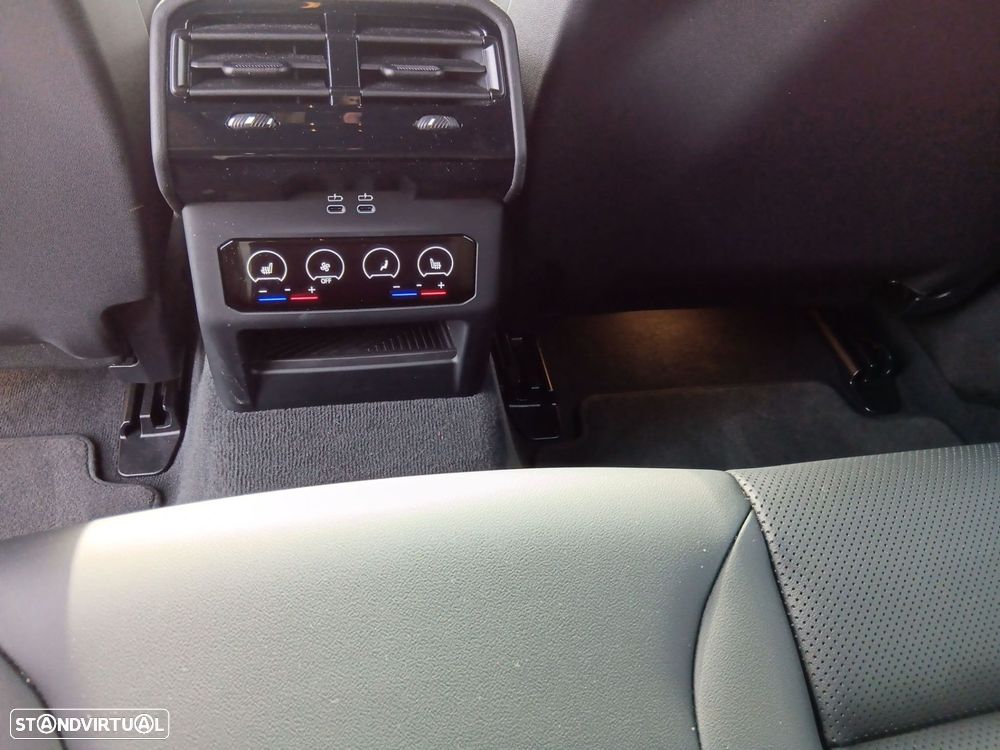 BMW i5 eDrive40 Pack Desportivo M - 14