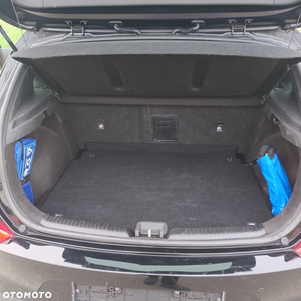 Hyundai i30 1.6 CRDi Premium - 23