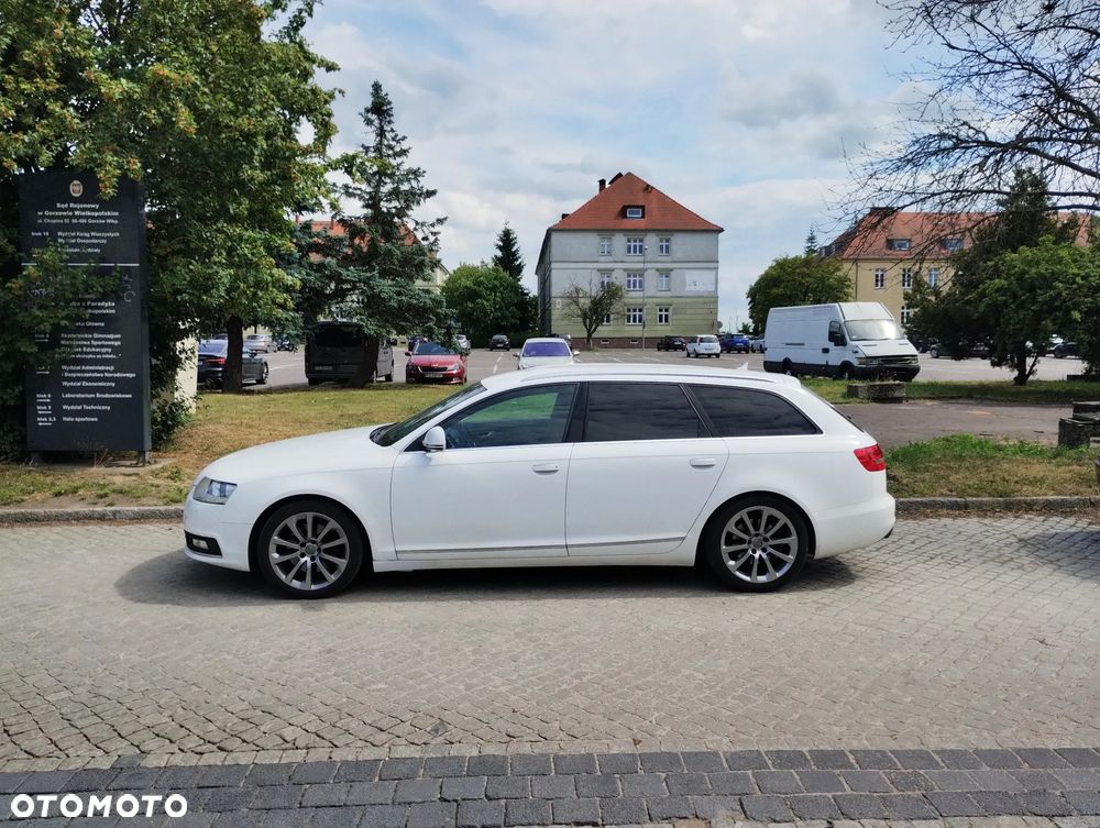 Audi A6 Avant - 4