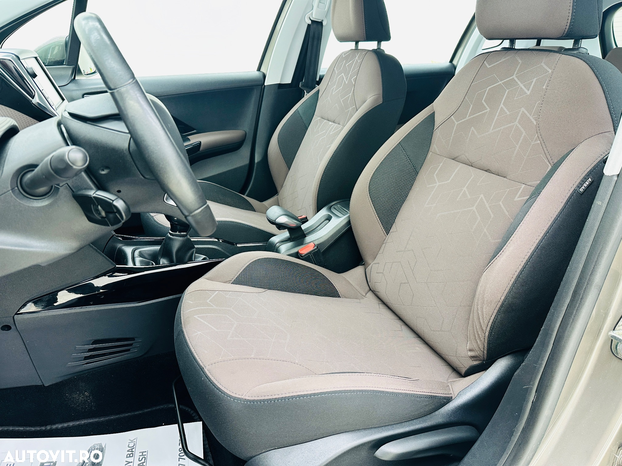 Peugeot 2008 - 15