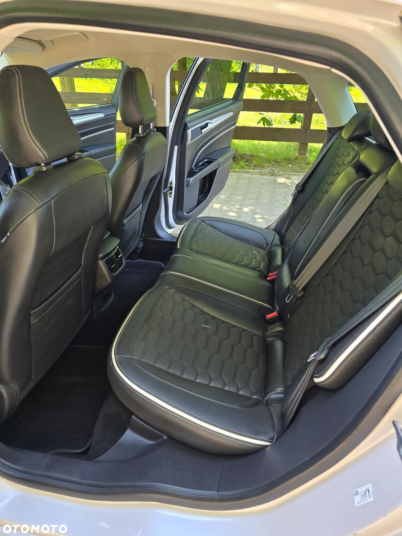 Ford Mondeo Vignale 2.0 Hybrid - 23
