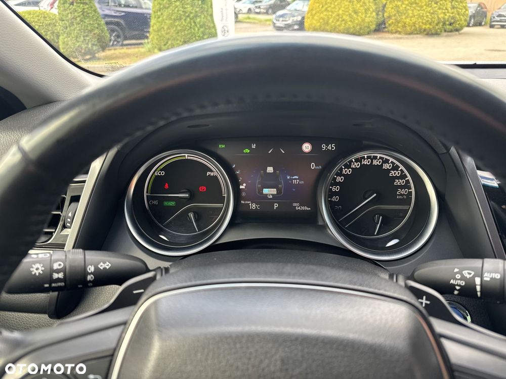 Toyota Camry 2.5 Hybrid Executive CVT - 23