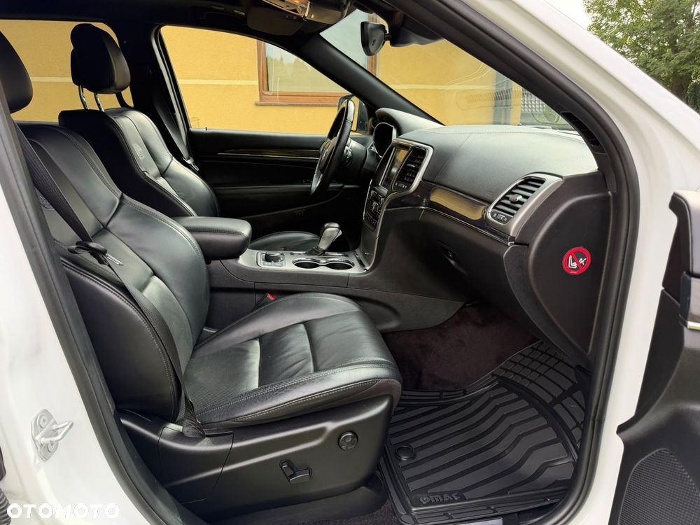 Jeep Grand Cherokee - 9