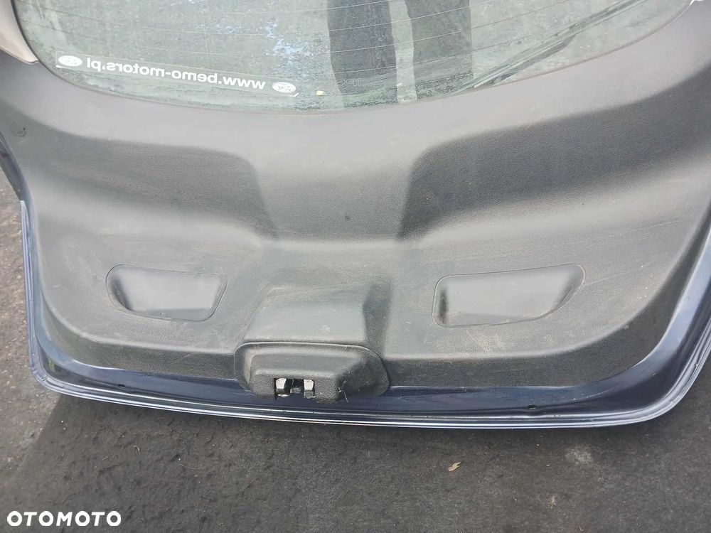 Ford Mondeo Mk3 klapa bagażnika kod lakieru 85Y rok 2006 - 8