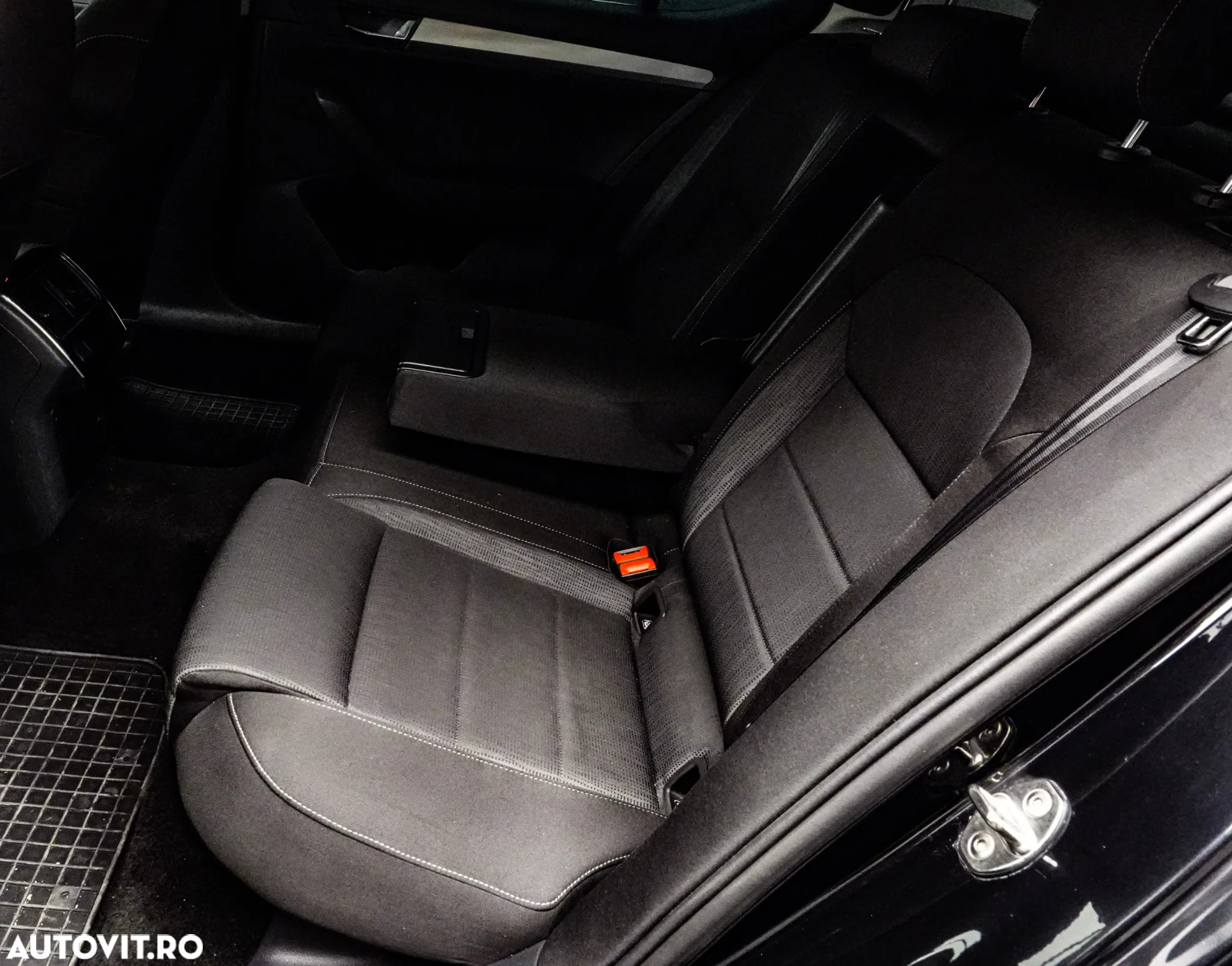 Skoda Superb 1.6 TDI DSG Ambition - 16