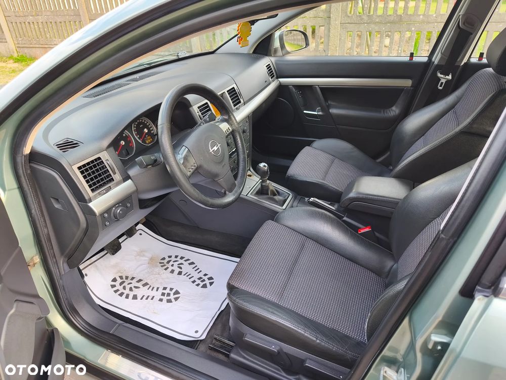 Opel Vectra 1.8 Sport/GTS - 24