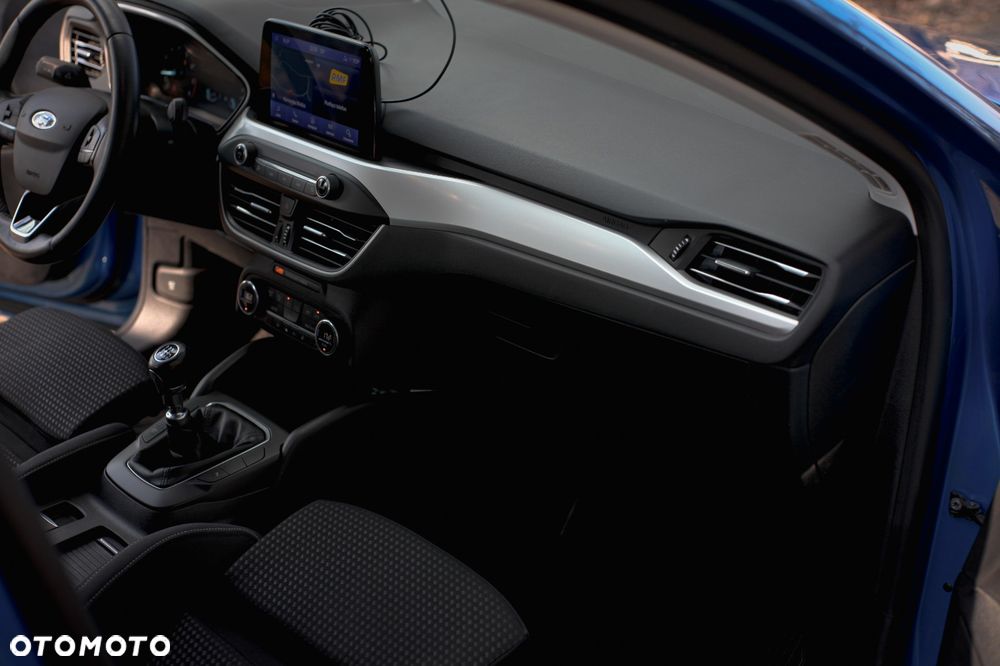 Ford Focus 1.0 EcoBoost Connected - 16