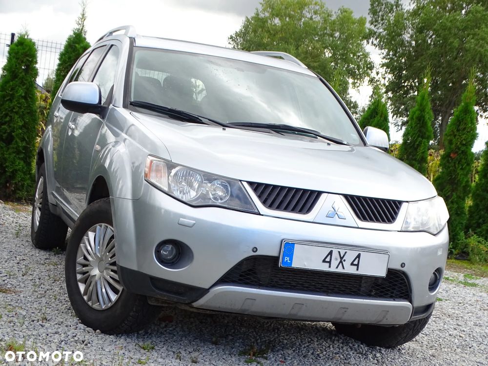 Mitsubishi Outlander - 25