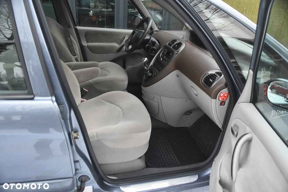 Citroën Xsara Picasso 1.6 Exclusive - 8