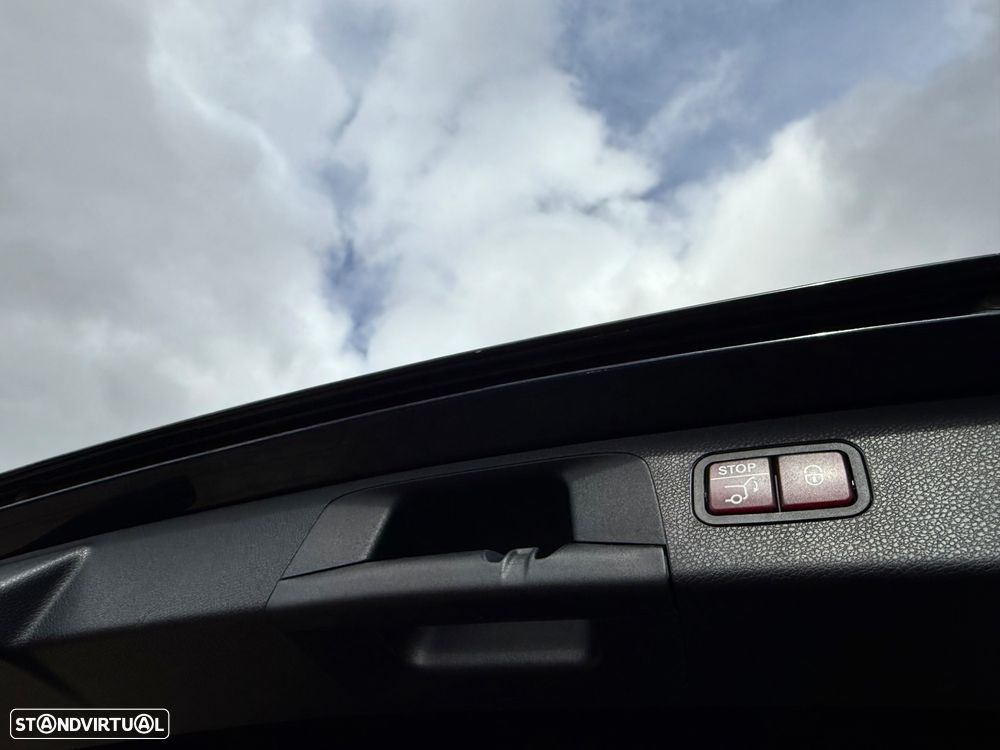 Mercedes-Benz E 300 d AMG - 52