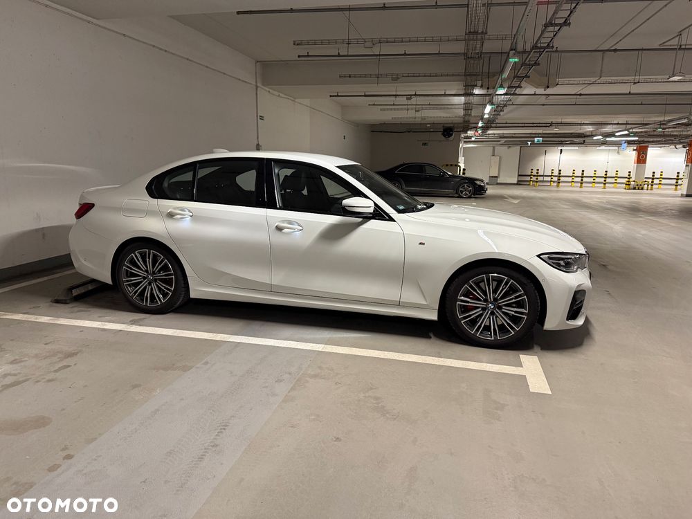 BMW Seria 3 330i M Sport sport - 15