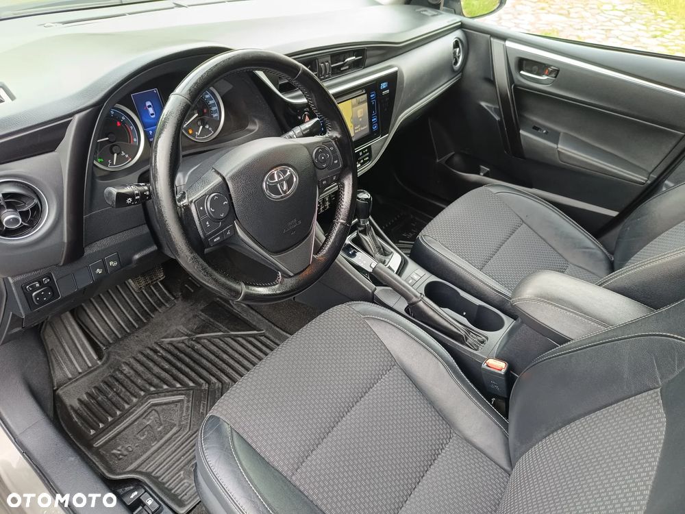 Toyota Corolla 1.6 Prestige MS - 22