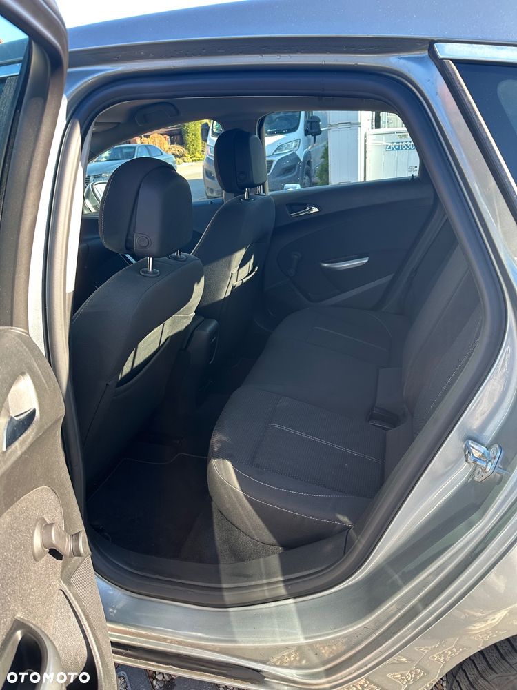 Opel Astra IV 1.4 T Sport EU6 - 10