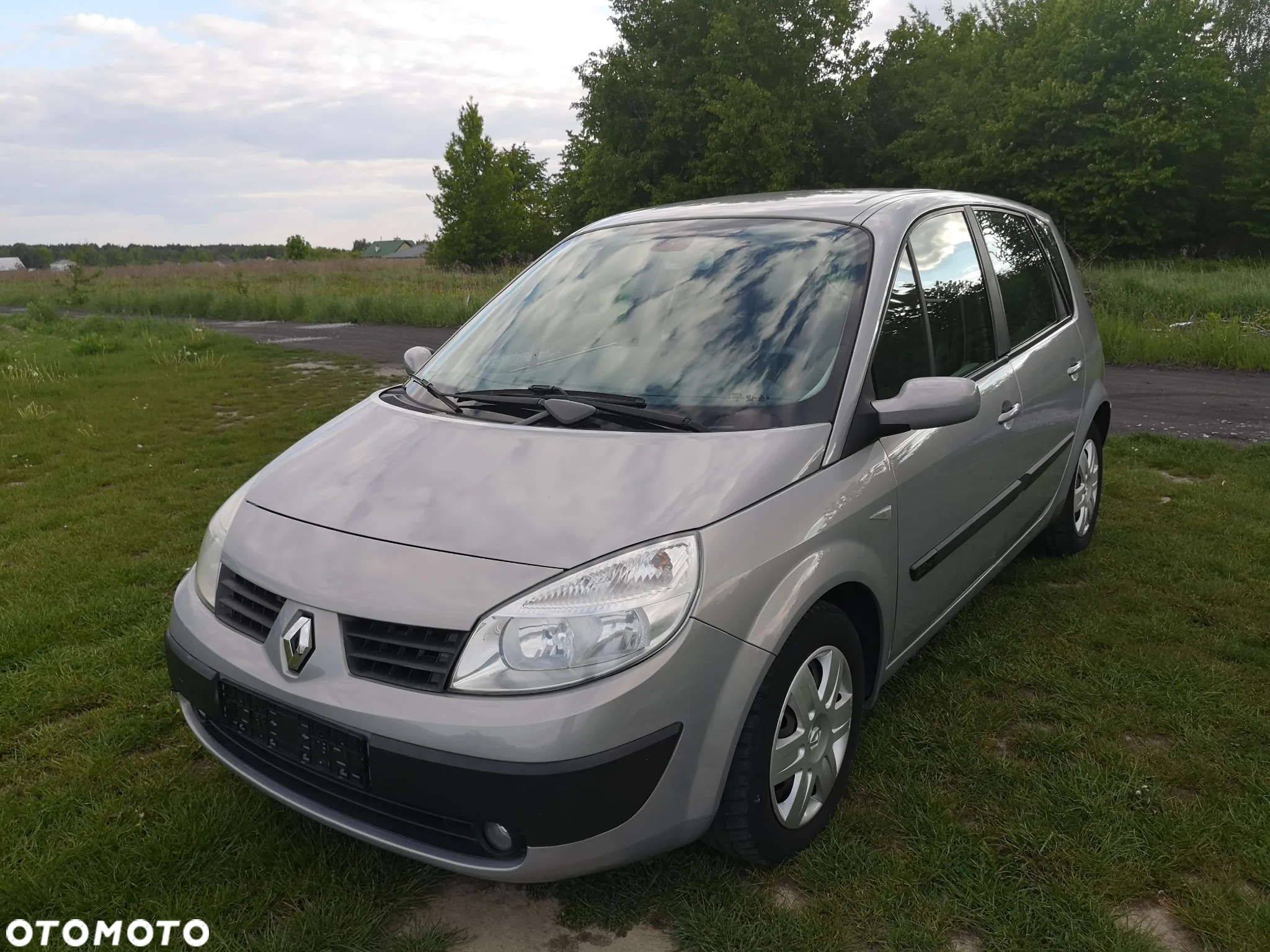 Renault Scenic - 11