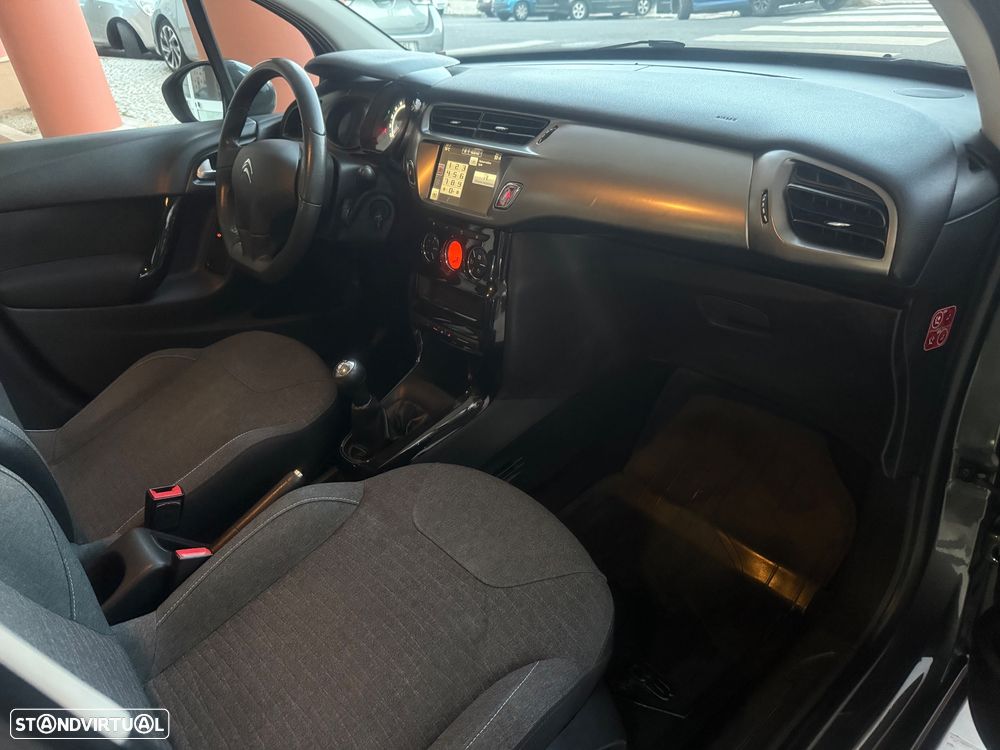 Citroën C3 1.6 BlueHDi Exclusive - 35