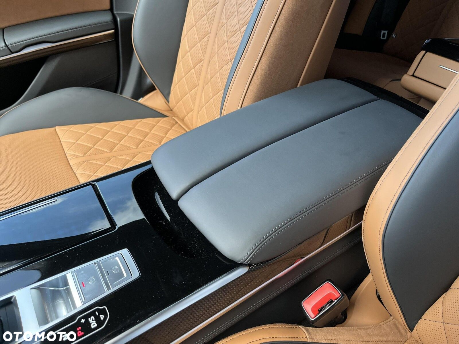 Audi S8 - 28