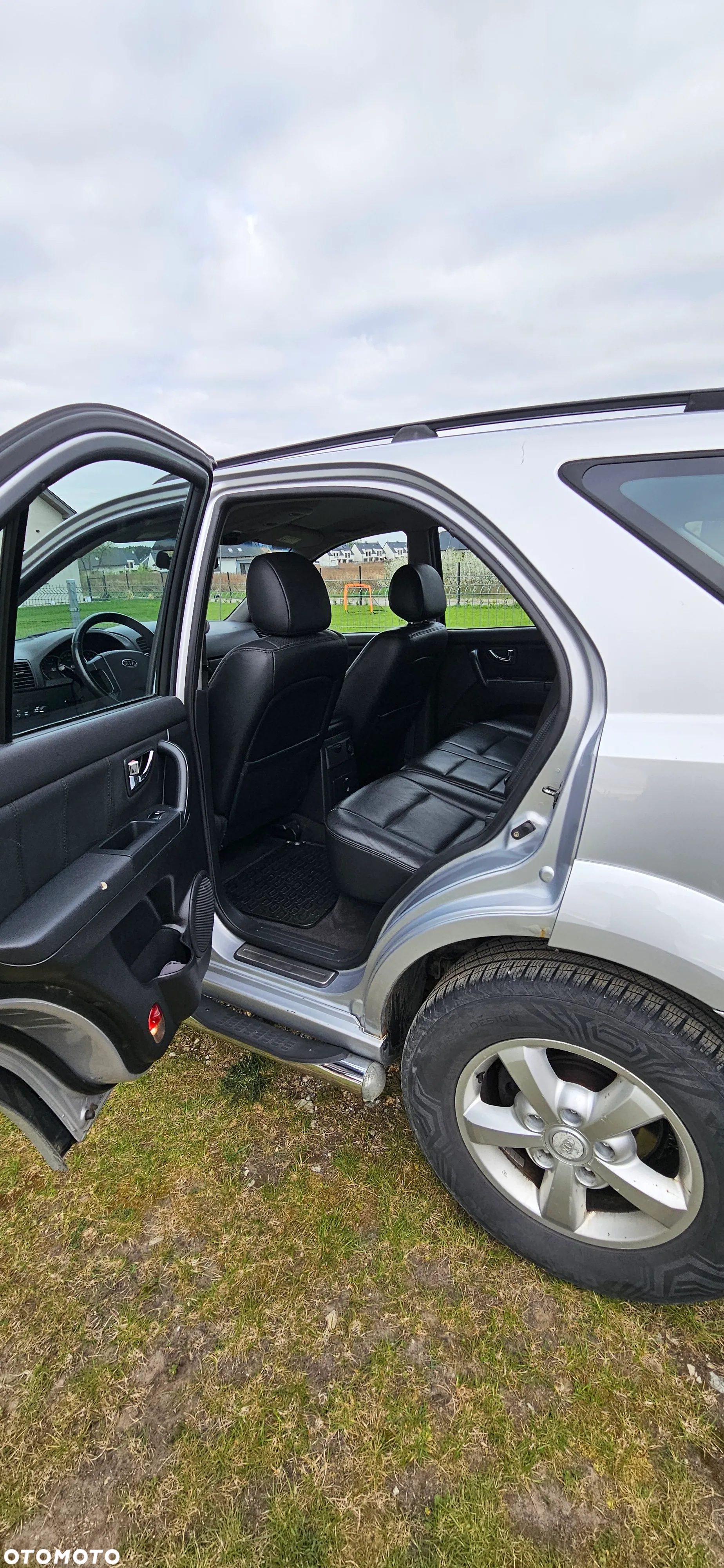 Kia Sorento 3.3 V6 LX - 7