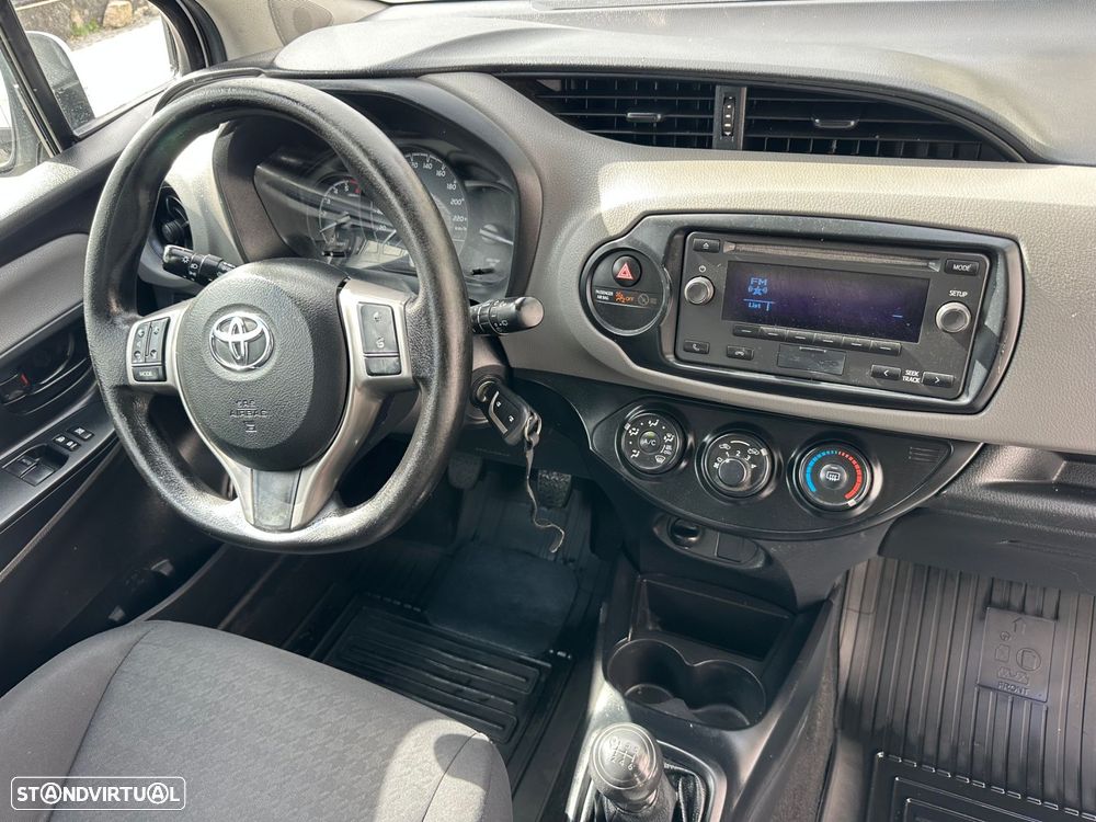 Toyota Yaris 1.4 D-4D AC - 16