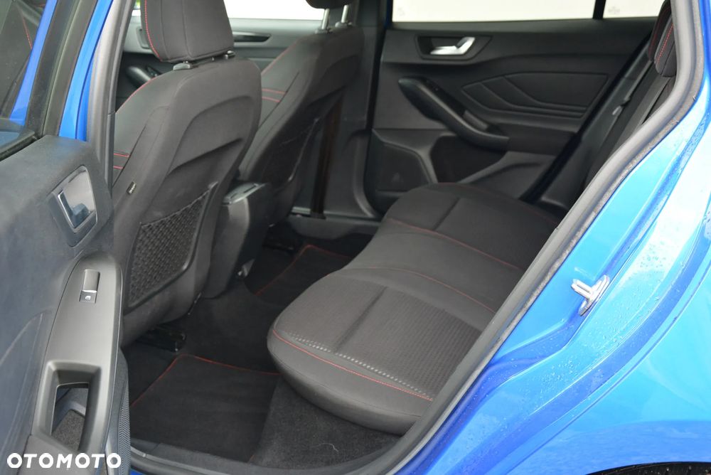 Ford Focus 2.0 EcoBlue ST-Line - 29