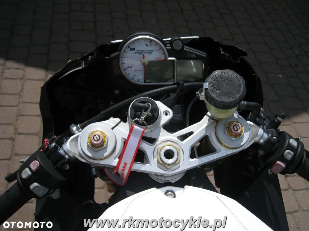 BMW S - 9