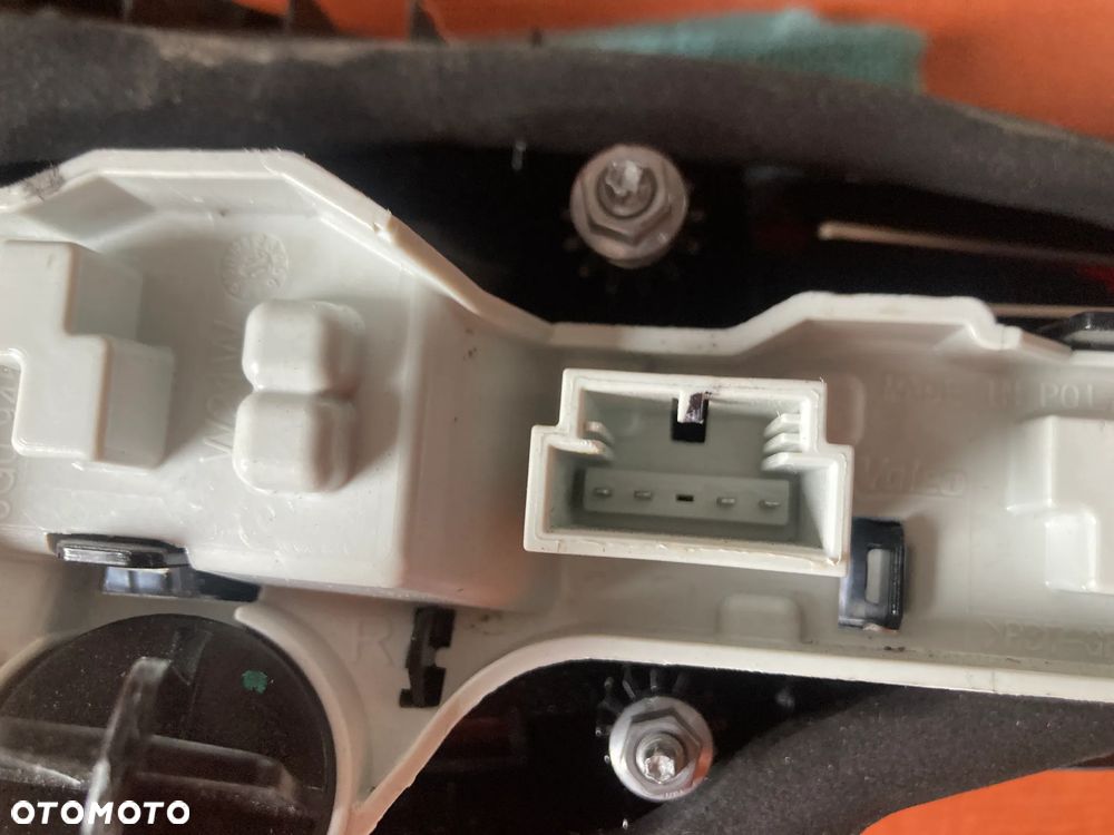 Lampa prawy tył w klapę VW Volkswagen Golf VII 5G0945093M - 4