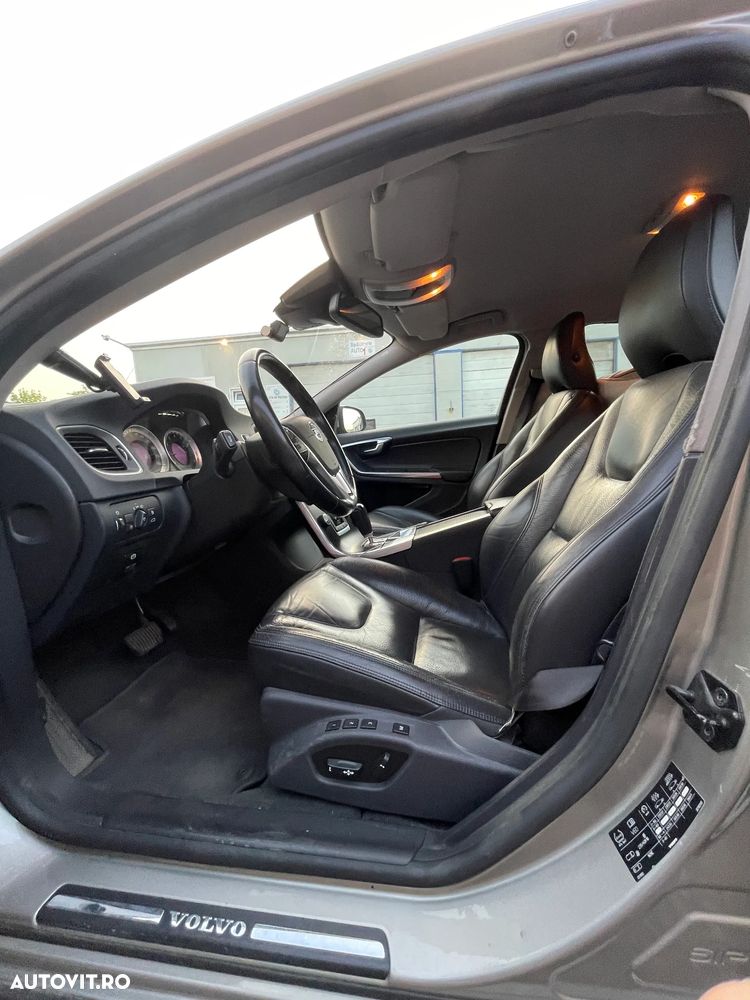 Volvo V60 - 15