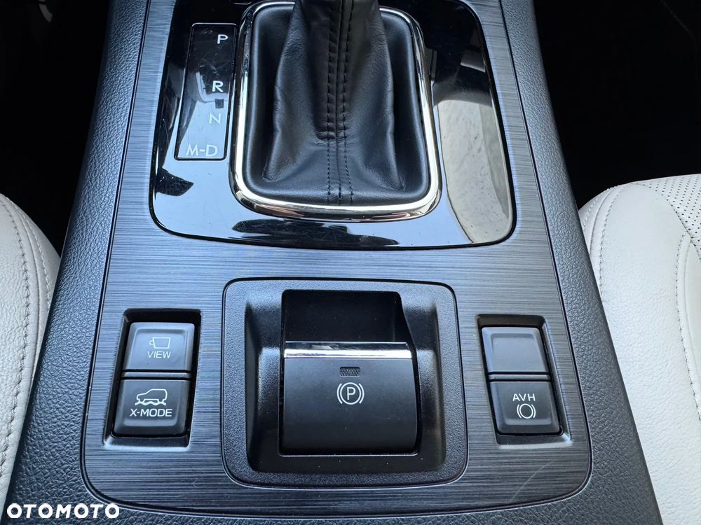 Subaru Outback 2.5i Exclusive - 21