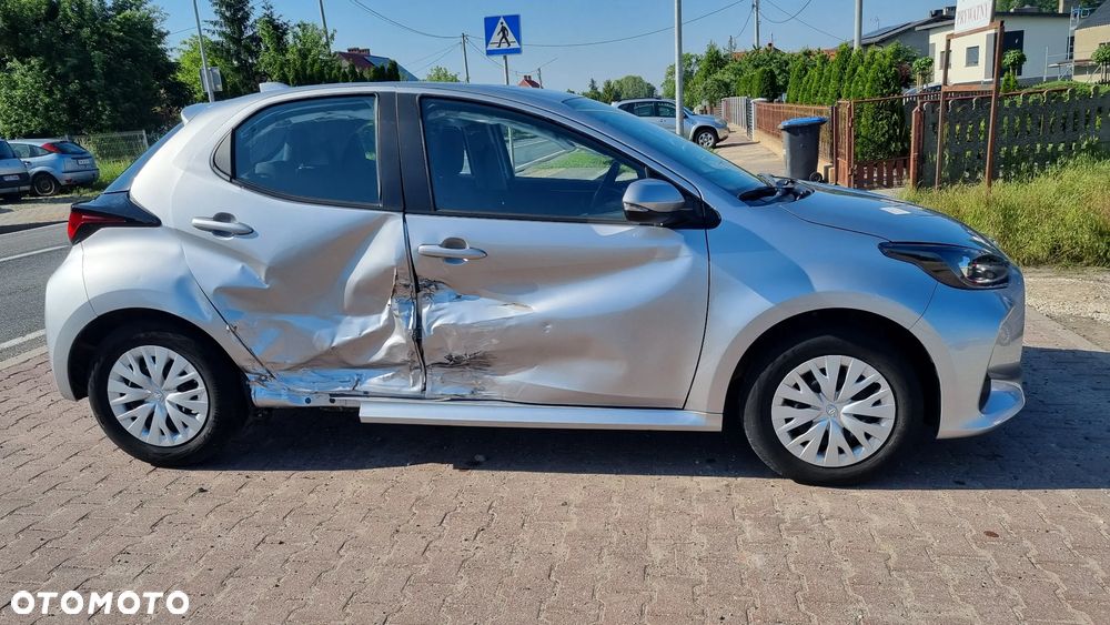 Toyota Yaris Hybrid 1.5 Comfort - 12