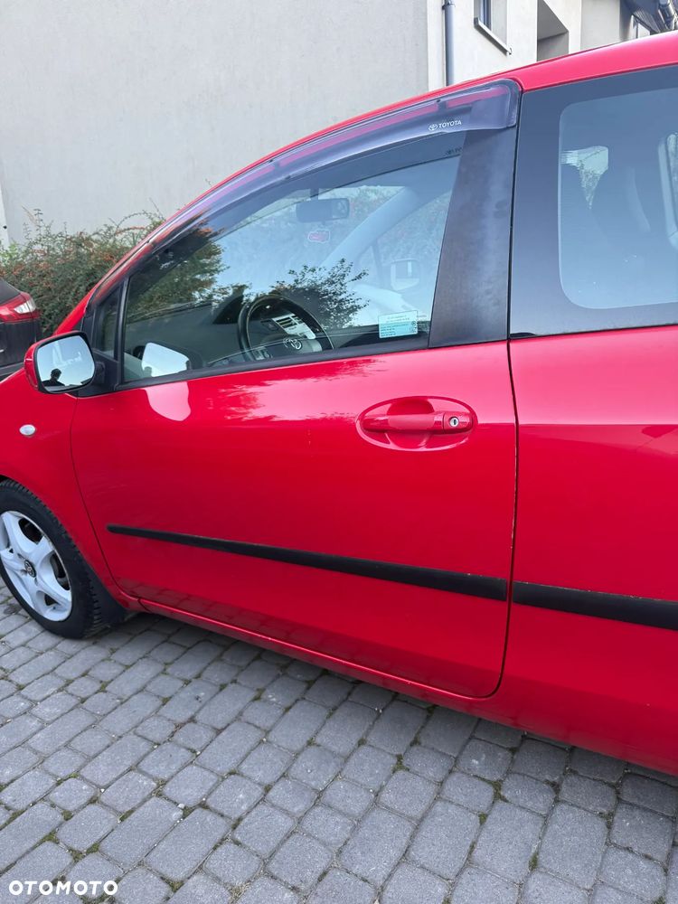 Toyota Yaris 1.3 Terra - 17