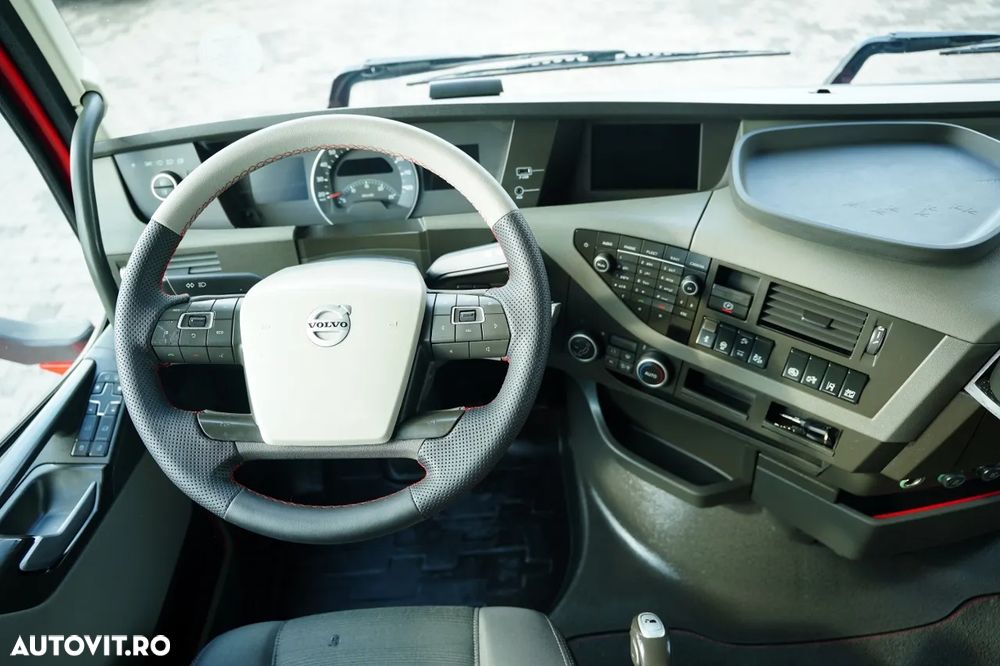 Volvo FH 460 / COMBINAȚIE TANDEM / 120 M3 / TRANSITION / I-SAVE / I-PARK COOL / PUNTE RIDICATĂ / DIRECȚIE / WIELTON / CORTINĂ ARMATĂ - 32