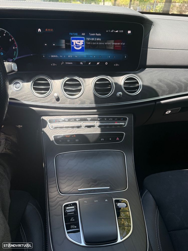 Mercedes-Benz E 300 e Station - 23